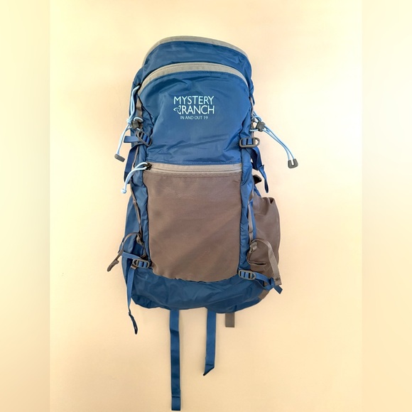 Mystery Ranch In and Out 19L Backpack - Picture 2 of 8